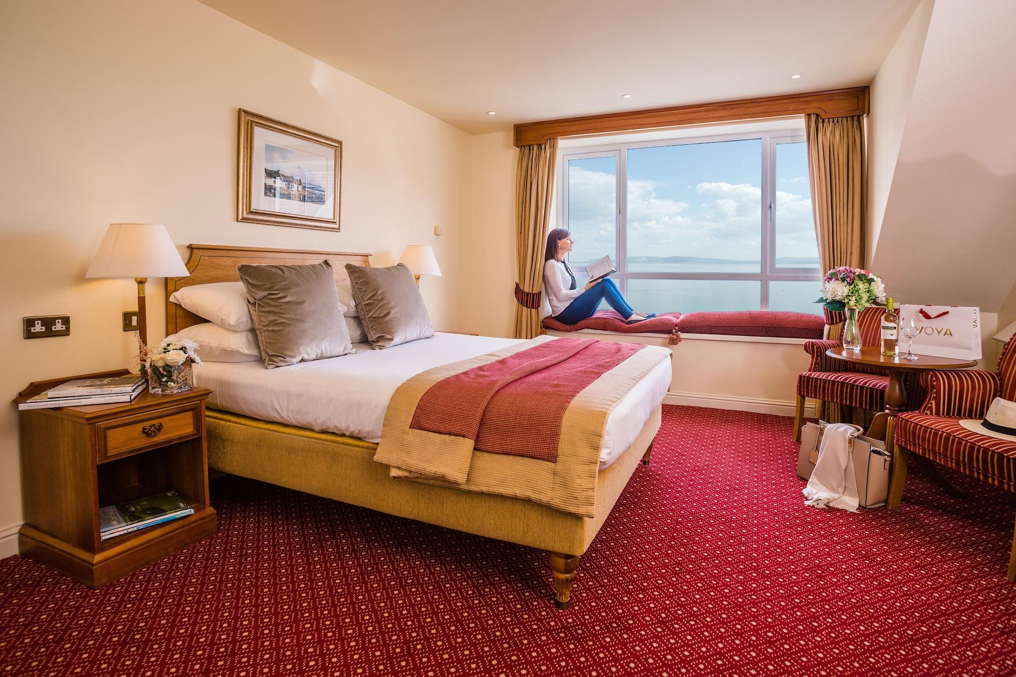 Galway Bay Hotel Conference & Leisure Centre Esterno foto