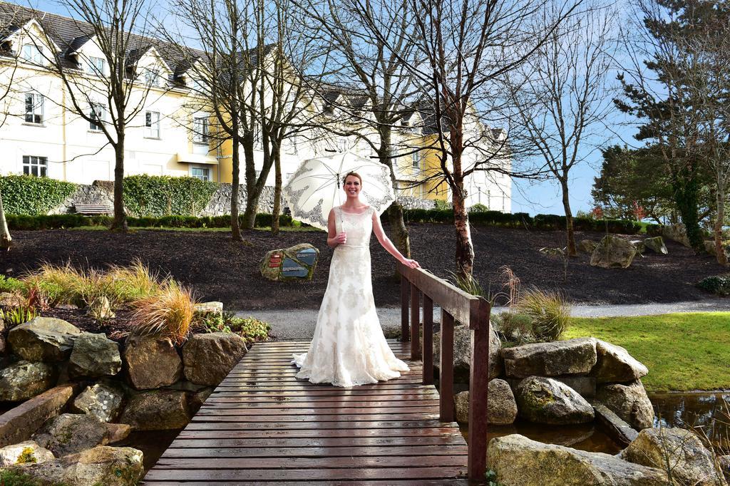 Galway Bay Hotel Conference & Leisure Centre Esterno foto