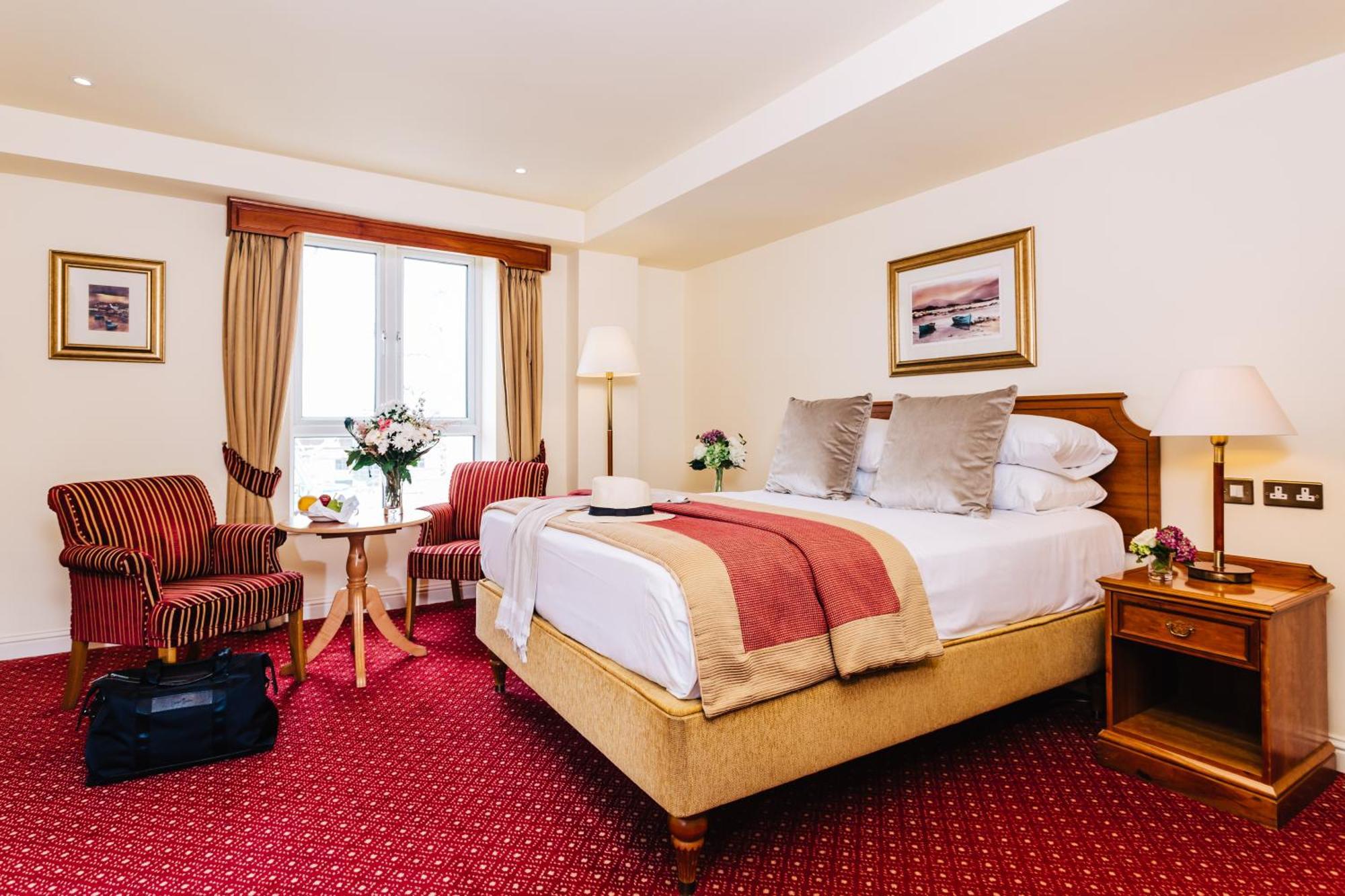 Galway Bay Hotel Conference & Leisure Centre Esterno foto