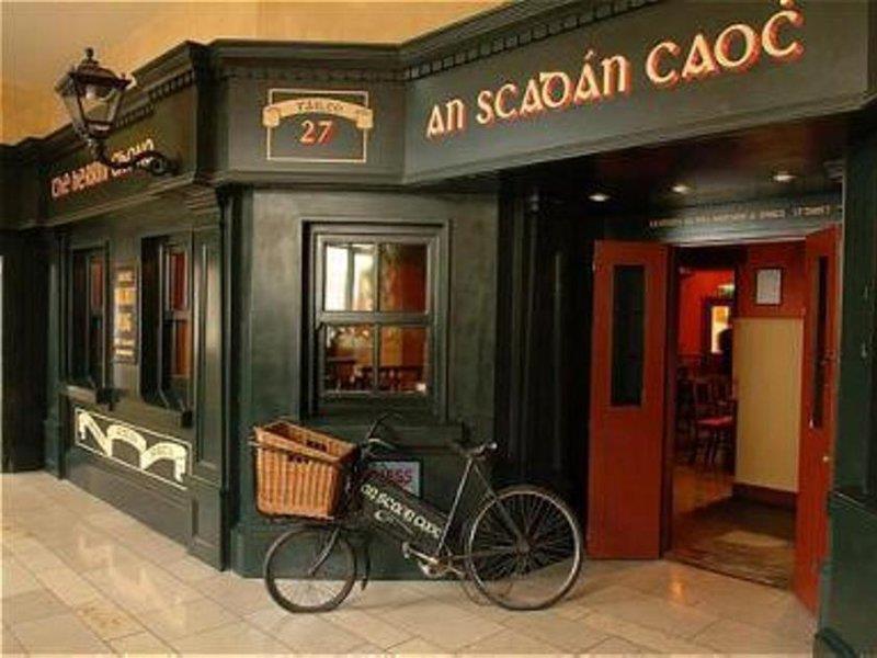 Galway Bay Hotel Conference & Leisure Centre Esterno foto