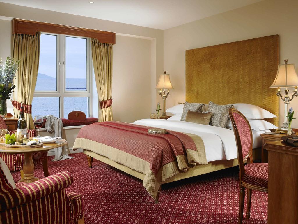 Galway Bay Hotel Conference & Leisure Centre Esterno foto