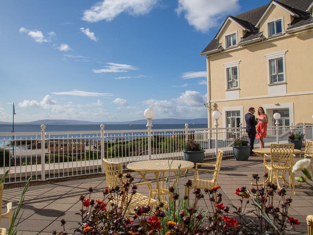 Galway Bay Hotel Conference & Leisure Centre Esterno foto