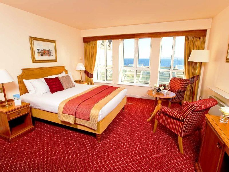 Galway Bay Hotel Conference & Leisure Centre Esterno foto