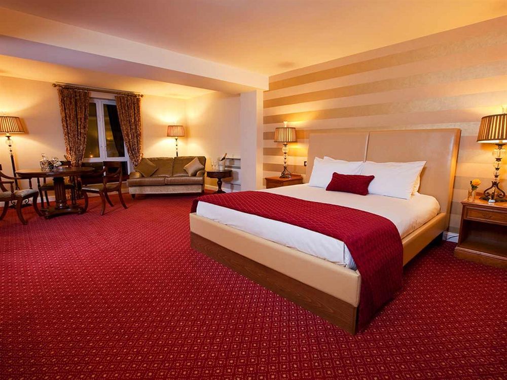 Galway Bay Hotel Conference & Leisure Centre Esterno foto